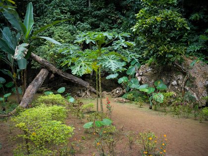 Vang Vieng et le lac Nam Ngum, Laos. Photographie de Jordy Meow, 8/48
