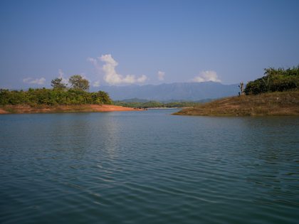 Vang Vieng et le lac Nam Ngum, Laos. Photographie de Jordy Meow, 45/48