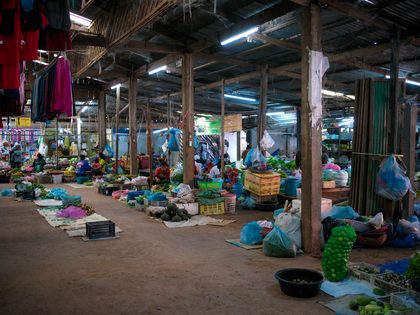 Vang Vieng et le lac Nam Ngum, Laos. Photographie de Jordy Meow, 20/48