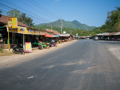 Vang Vieng et le lac Nam Ngum, Laos. Photographie de Jordy Meow, 41/48