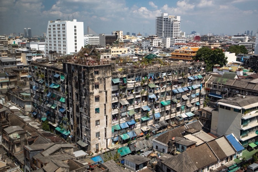 Le Monde, Printemps 2019, Thaïlande. Photographie de Jordy Meow, 4/64